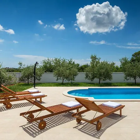 Dom wakacyjny Zeus *