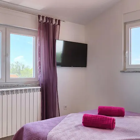 Semesterbostad Zeus Pula