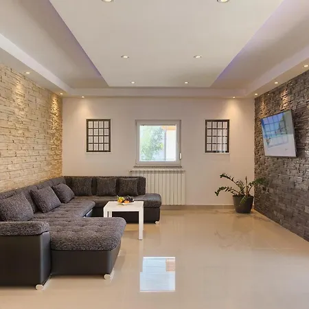 Casa de Férias Zeus Pula