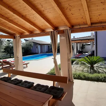 Ferienhaus Zeus *