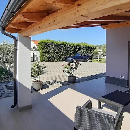 Zeus Dom wakacyjny *