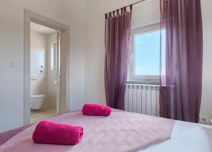 Holiday home Zeus Pula