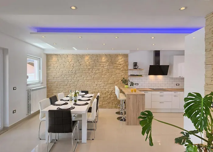 Zeus Holiday home Pula