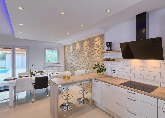 Zeus Holiday home Pula