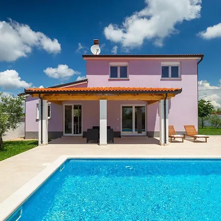 Будинок відпочинку Zeus Пула