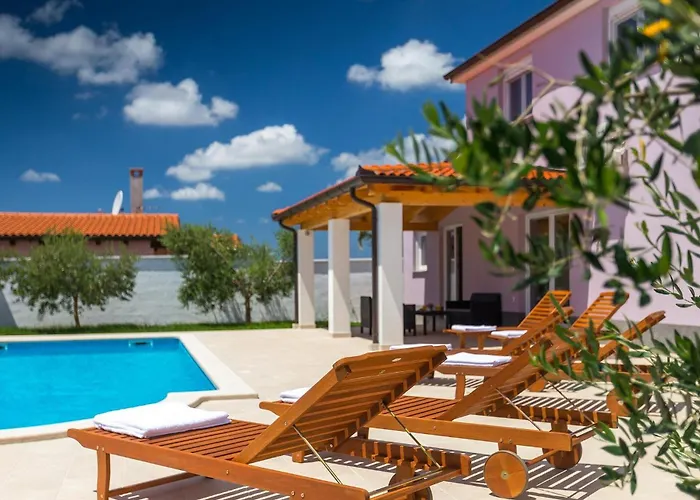 Zeus Будинок відпочинку *