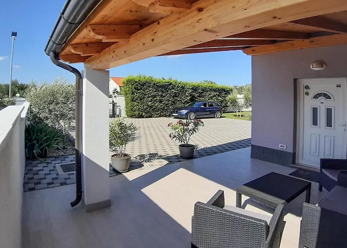 Zeus Будинок відпочинку *